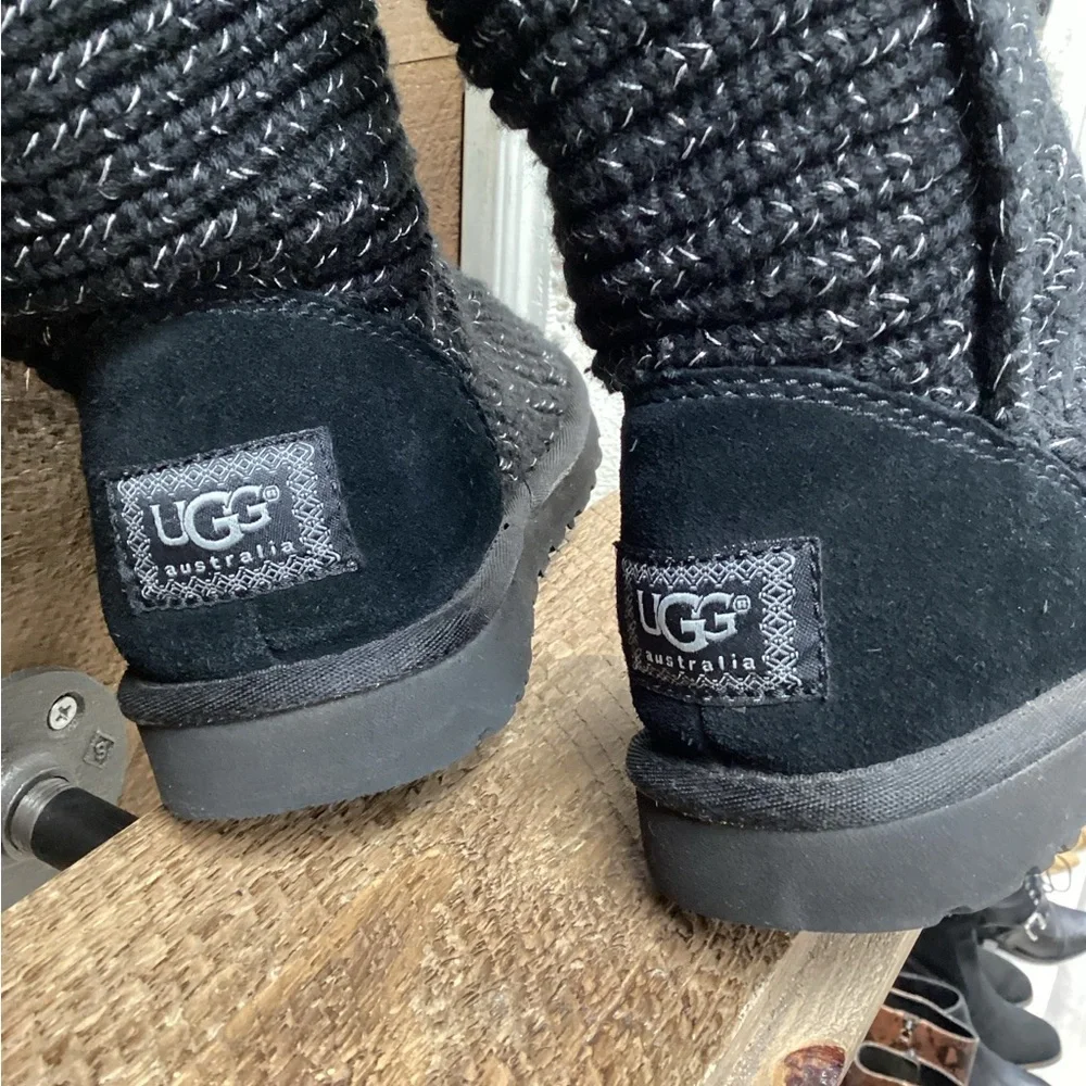 ⭐️ UGG Classic Cardy Tall Knit Boots – Black – Women’s 6